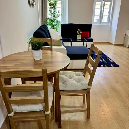 Big, Cozy, Flat * Лиссабон