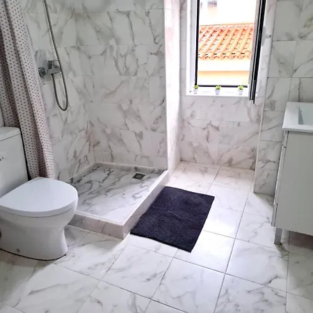 Helle Und Gemuetliche Im Zentrum Apartment Lisbon